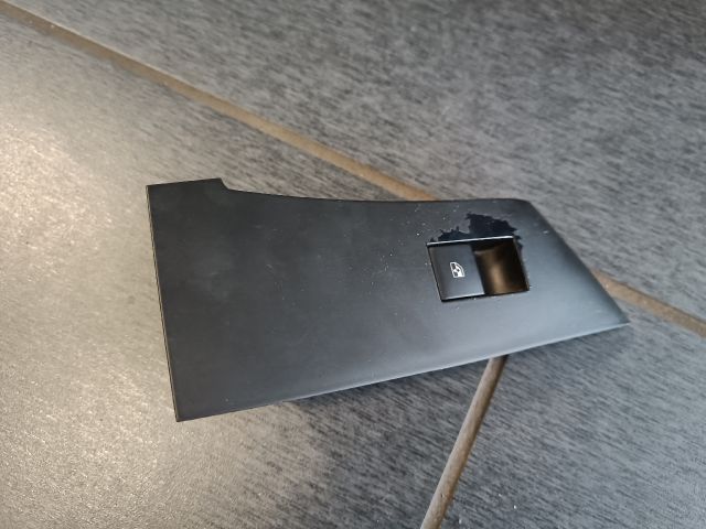 bontott OPEL ASTRA J Jobb első Ablakemelő Kapcsoló