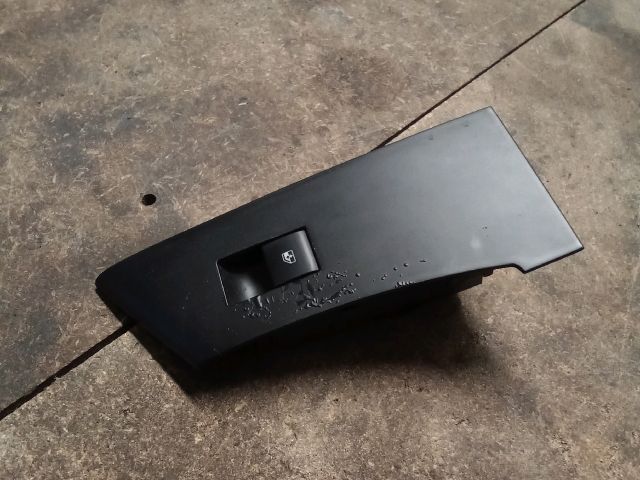 bontott OPEL ASTRA J Jobb első Ablakemelő Kapcsoló