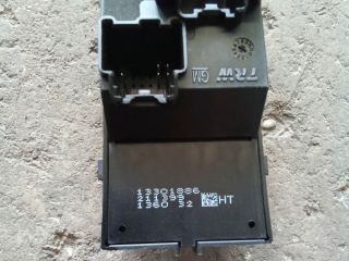 bontott OPEL ASTRA J Jobb első Ablakemelő Kapcsoló