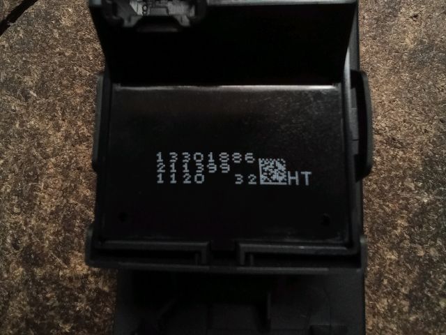 bontott OPEL ASTRA J Jobb első Ablakemelő Kapcsoló