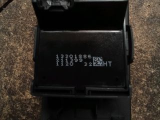 bontott OPEL ASTRA J Jobb első Ablakemelő Kapcsoló