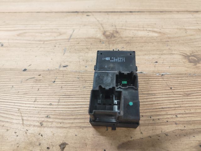 bontott OPEL ASTRA J Jobb első Ablakemelő Kapcsoló