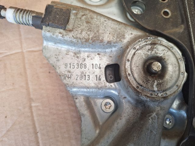 bontott OPEL ASTRA J Jobb első Ablakemelő Szerkezet (Elektromos)