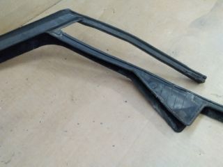 bontott OPEL ASTRA J Jobb első Ablakvezető Gumi