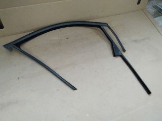 bontott OPEL ASTRA J Jobb első Ablakvezető Gumi