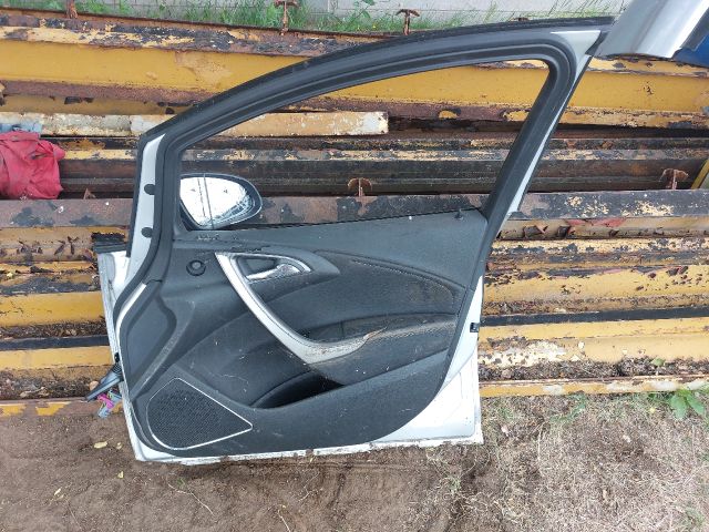 bontott OPEL ASTRA J Jobb első Ajtó (Részeivel)