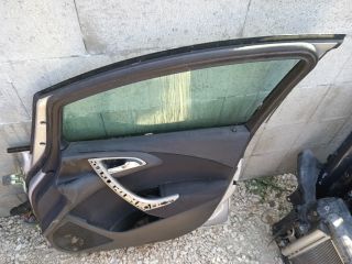 bontott OPEL ASTRA J Jobb első Ajtó (Részeivel)