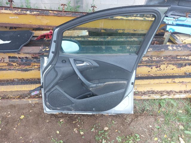 bontott OPEL ASTRA J Jobb első Ajtó (Részeivel)