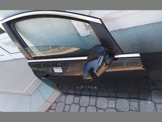bontott OPEL ASTRA J Jobb első Ajtó (Részeivel)