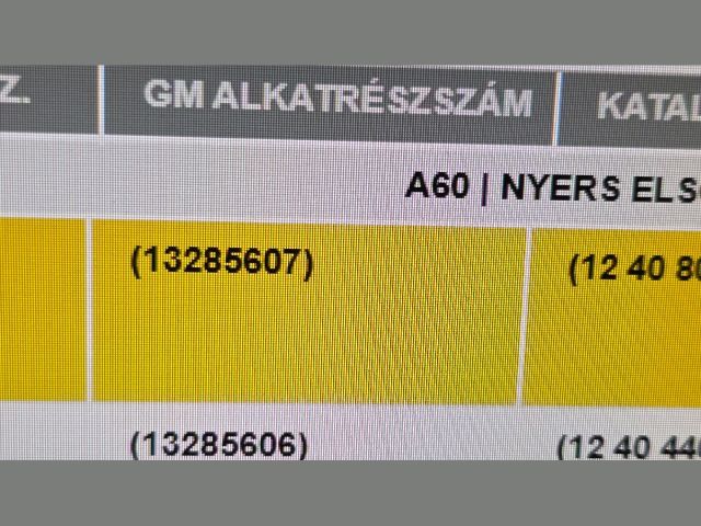 bontott OPEL ASTRA J Jobb első Ajtó (Üres lemez)