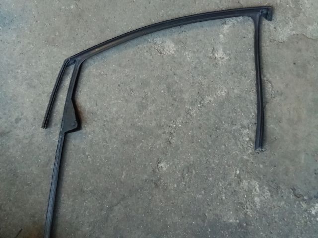 bontott OPEL ASTRA J Jobb első Ajtókeret Burkolat