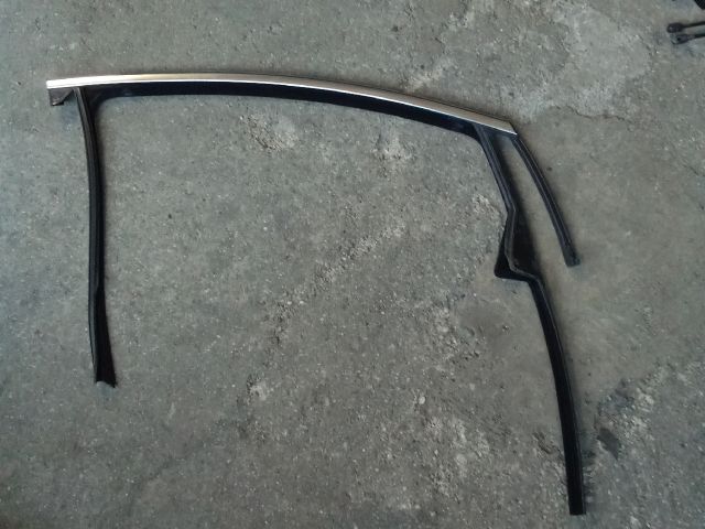 bontott OPEL ASTRA J Jobb első Ajtókeret Burkolat