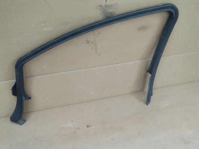 bontott OPEL ASTRA J Jobb első Ajtókeret