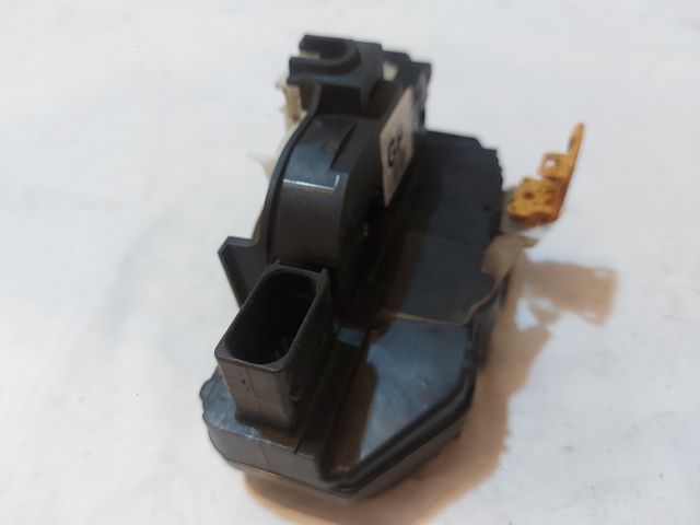 bontott OPEL ASTRA J Jobb első Ajtózár