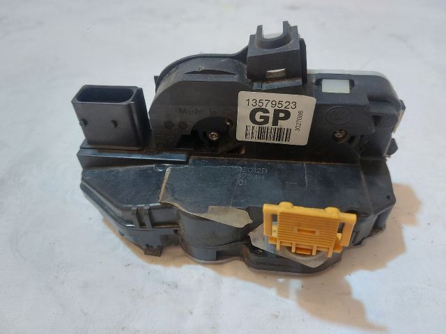 bontott OPEL ASTRA J Jobb első Ajtózár