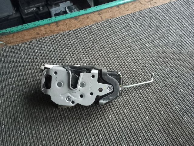 bontott OPEL ASTRA J Jobb első Ajtózár