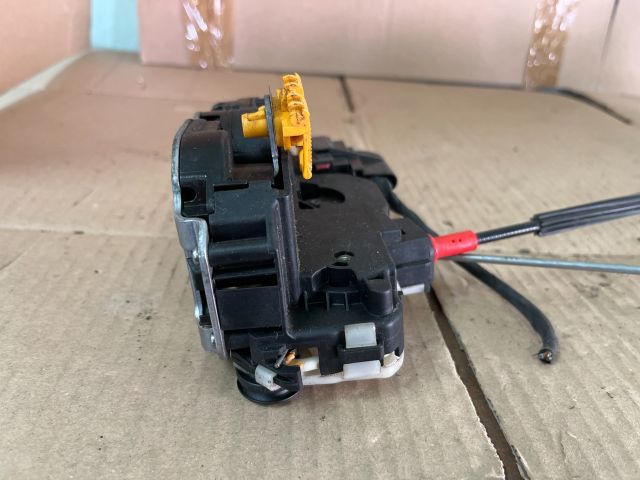 bontott OPEL ASTRA J Jobb első Ajtózár