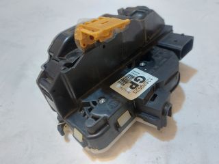 bontott OPEL ASTRA J Jobb első Ajtózár