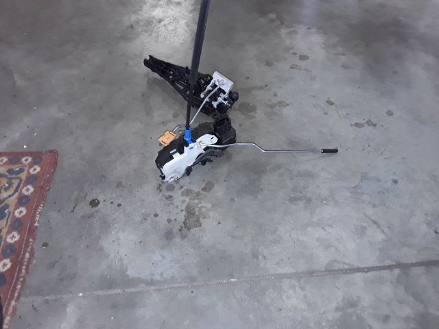 bontott OPEL ASTRA J Jobb első Ajtózár