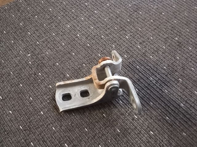 bontott OPEL ASTRA J Jobb első Alsó Zsanér