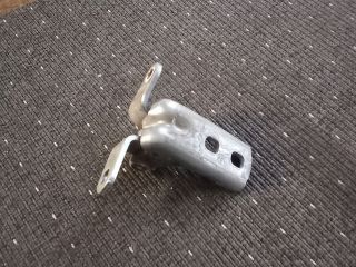 bontott OPEL ASTRA J Jobb első Alsó Zsanér