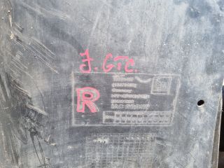 bontott OPEL ASTRA J Jobb első Első Dobbetét (Kerékjárati, Műanyag)