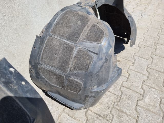 bontott OPEL ASTRA J Jobb első Első Dobbetét (Kerékjárati, Műanyag)