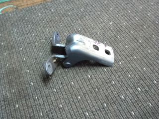 bontott OPEL ASTRA J Jobb első Felső Zsanér