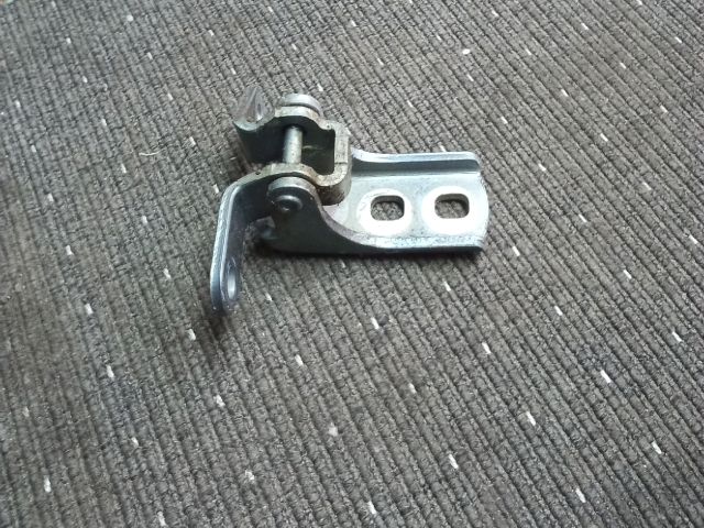 bontott OPEL ASTRA J Jobb első Felső Zsanér