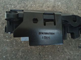 bontott OPEL ASTRA J Jobb első Külső Kilincsfészek