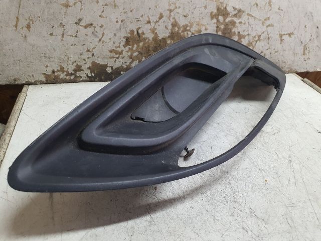 bontott OPEL ASTRA J Jobb első Lökhárító Vakborítás