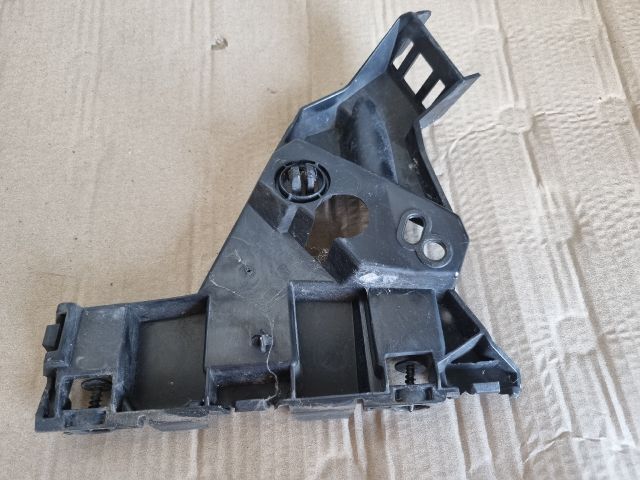 bontott OPEL ASTRA J Jobb első Oldal Lökhárító Tartó (Műanyag)