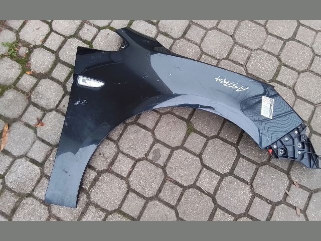 bontott OPEL ASTRA J Jobb első Sárvédő