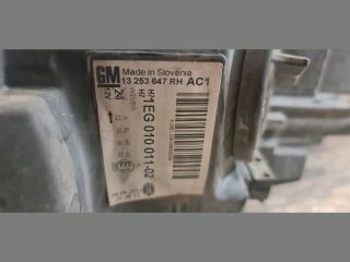 bontott OPEL ASTRA J Jobb Fényszóró