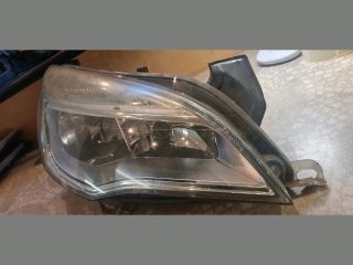 bontott OPEL ASTRA J Jobb Fényszóró