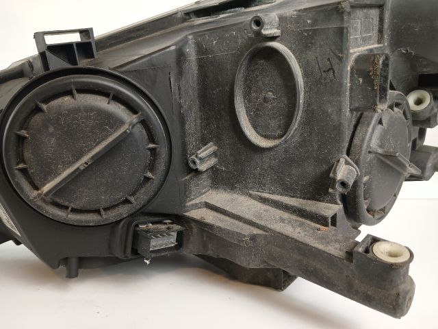 bontott OPEL ASTRA J Jobb Fényszóró