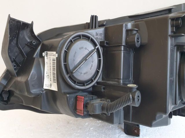 bontott OPEL ASTRA J Jobb Fényszóró