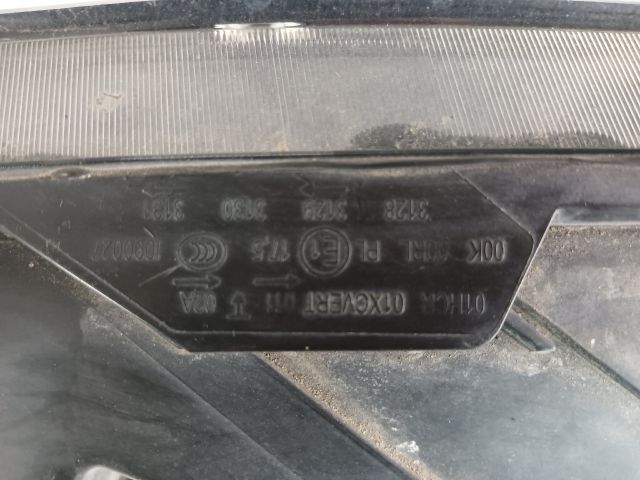 bontott OPEL ASTRA J Jobb Fényszóró