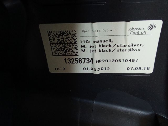 bontott OPEL ASTRA J Jobb hátsó Ajtó Kárpit