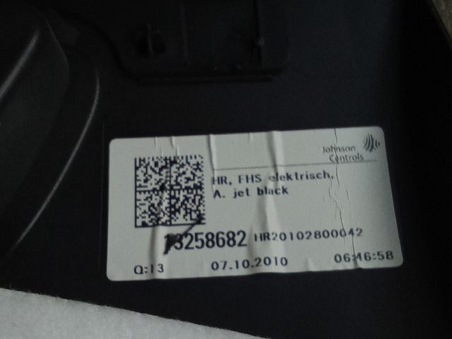 bontott OPEL ASTRA J Jobb hátsó Ajtó Kárpit