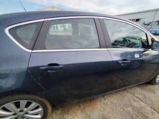 bontott OPEL ASTRA J Jobb hátsó Ajtó (Üres lemez)