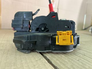 bontott OPEL ASTRA J Jobb hátsó Ajtózár