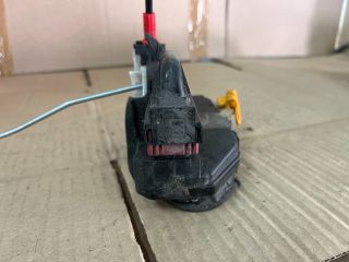 bontott OPEL ASTRA J Jobb hátsó Ajtózár