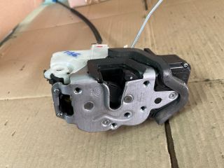 bontott OPEL ASTRA J Jobb hátsó Ajtózár