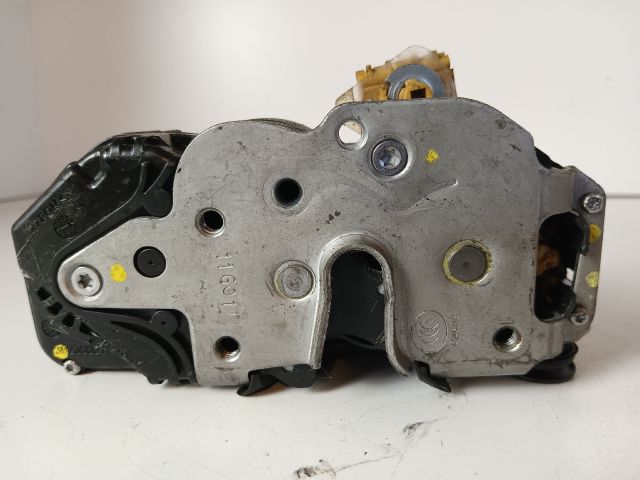 bontott OPEL ASTRA J Jobb hátsó Ajtózár