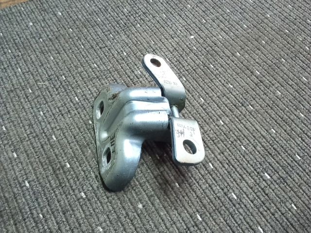 bontott OPEL ASTRA J Jobb hátsó Felső Zsanér