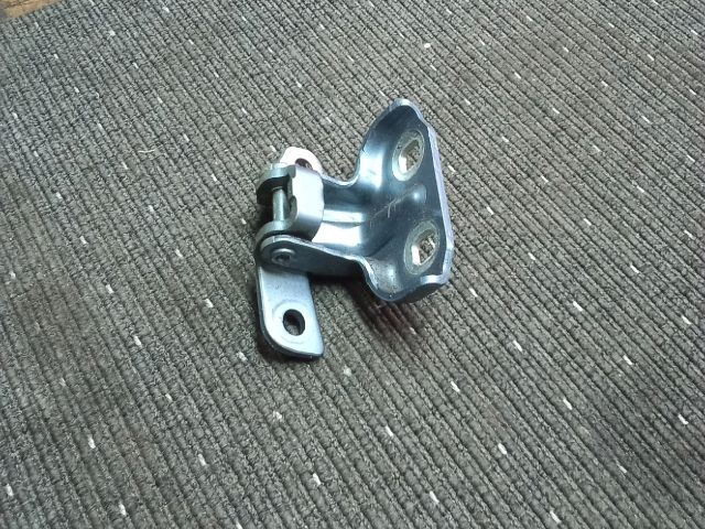 bontott OPEL ASTRA J Jobb hátsó Felső Zsanér