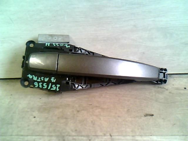 bontott OPEL ASTRA J Jobb hátsó Külső Kilincs