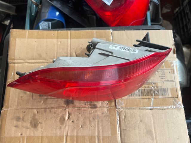 bontott OPEL ASTRA J Jobb Hátsó Lámpa