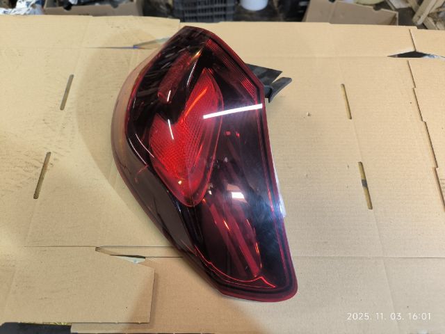 bontott OPEL ASTRA J Jobb Hátsó Lámpa